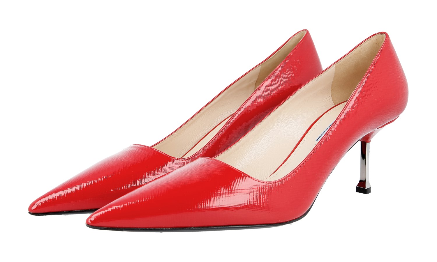 prada saffiano pumps